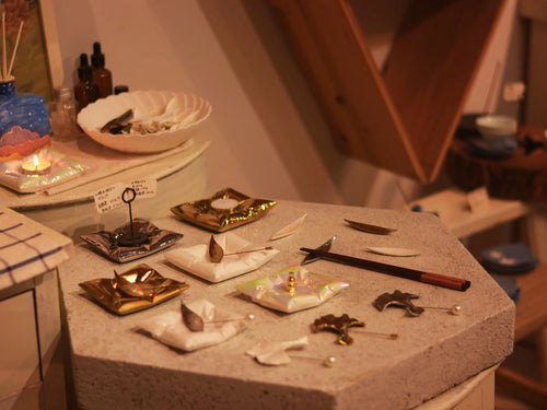 Ceramic candle holder base | Pillow shape - PetCeramicArt