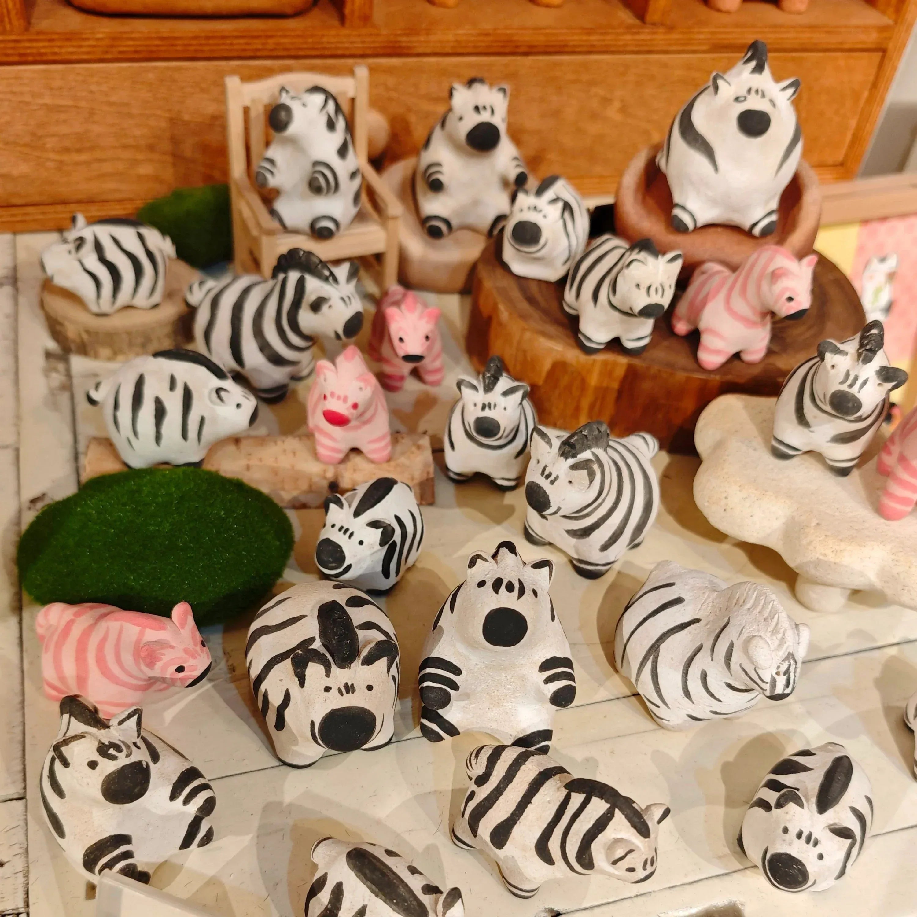 Handmade ceramic | Zebra figurine - PetCeramicArt