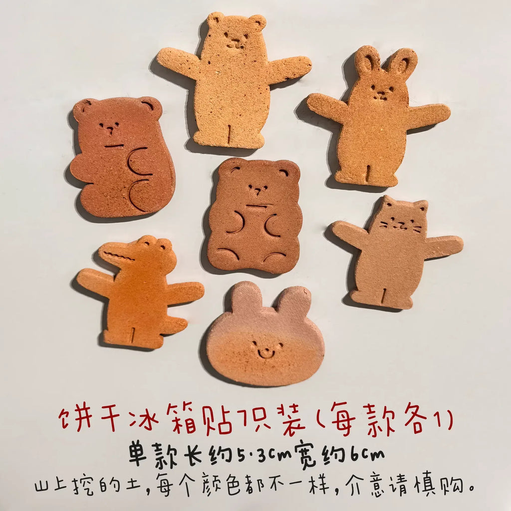 Biscuit-shaped ceramic refrigerator magnets - PetCeramicArt
